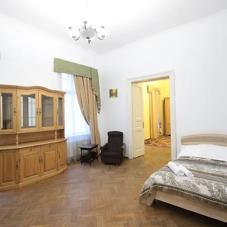 Deluxe S 6-8 Apartment