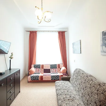 Deluxe S 6-8 * Lemberg