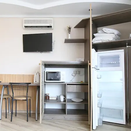 Deluxe S 6-8 * Leópolis