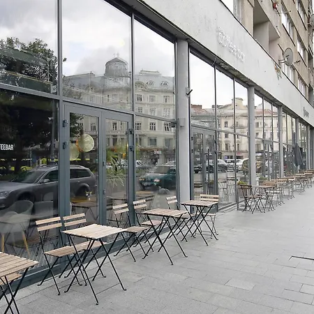 Deluxe S 6-8 Apartment Lviv