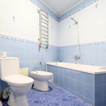 Deluxe S 6-8 * Leópolis