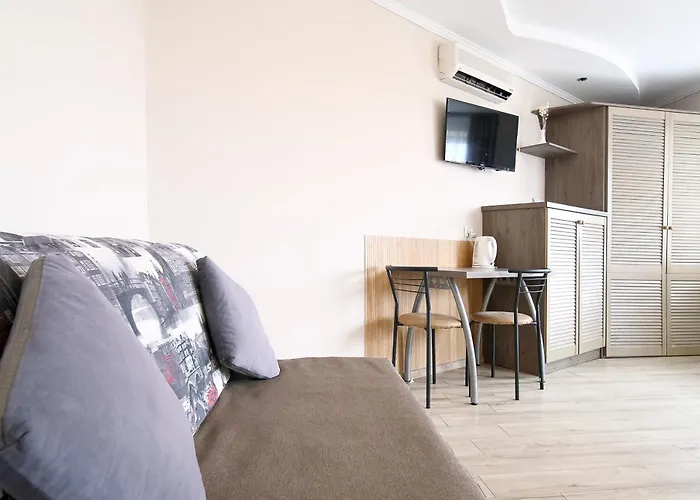 Deluxe S 6-8 * 利沃夫